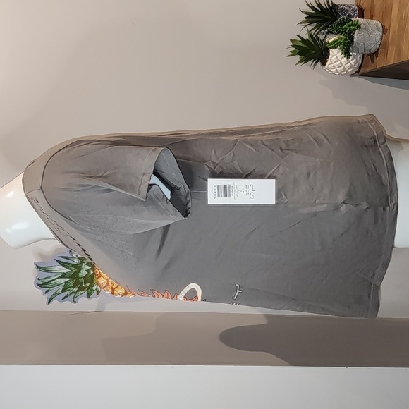 Torrid - Journey Relaxed Fit Cotton Yoke Slash Tee in Grey​​ - Picture 5 of 14